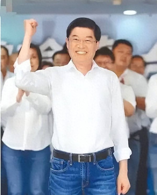 恒财网配资 亲绿罢团领衔人莫名发“不自杀声明”，罗明才：我们是正义的一方