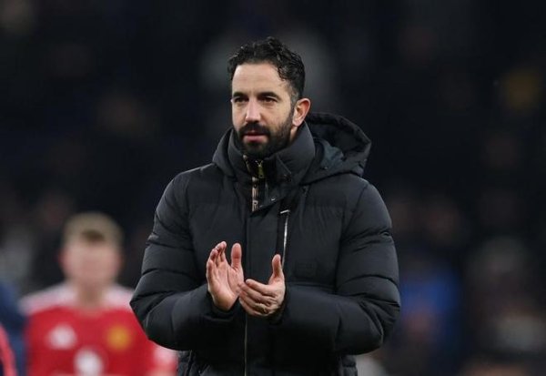 天创网  报价远超1000万镑! TA: 阿莫林拒绝曼联拍纪录片, 认为影响备战